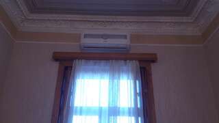 Гостевой дом JA Кутаиси Трехместный номер с общей ванной комнатой-20