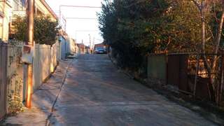 Гостевой дом JA Кутаиси Трехместный номер с общей ванной комнатой-23