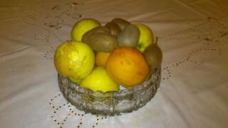 Гостевой дом JA Кутаиси Трехместный номер с общей ванной комнатой-36